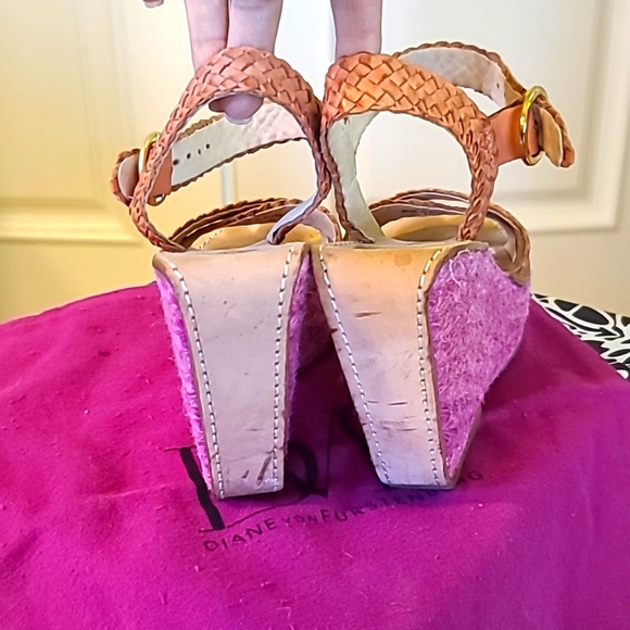 Diane Von Furstenberg beautiful braided leather wedge perfect for summer nights - Picture 4 of 4
